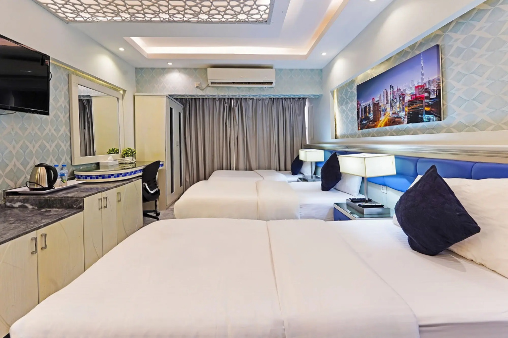 Hotel photo 12