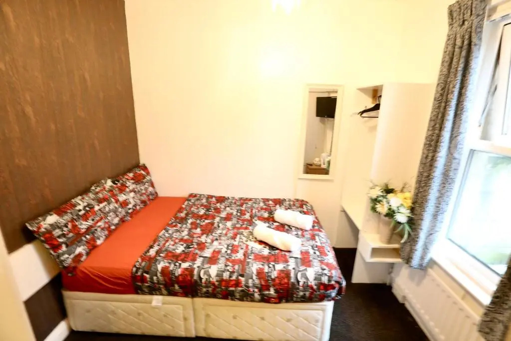 Economy room
