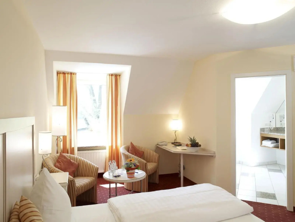 Hotel photo 12