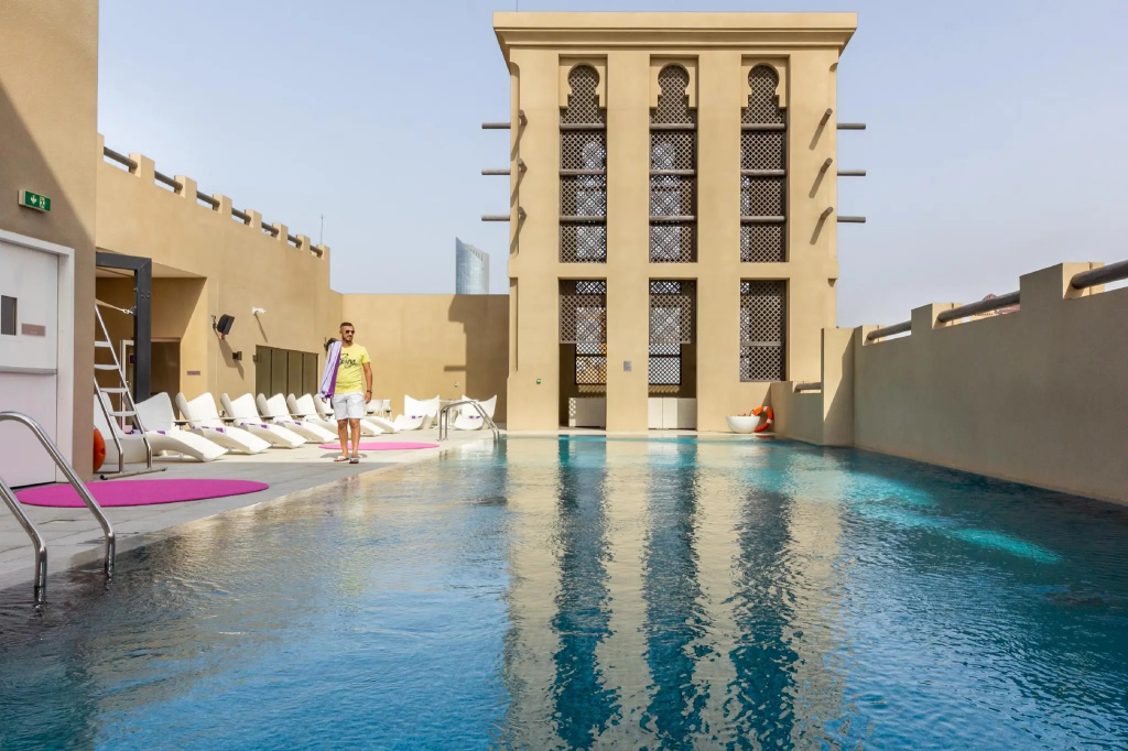 Premier Inn Dubai Al Jaddaf - 3