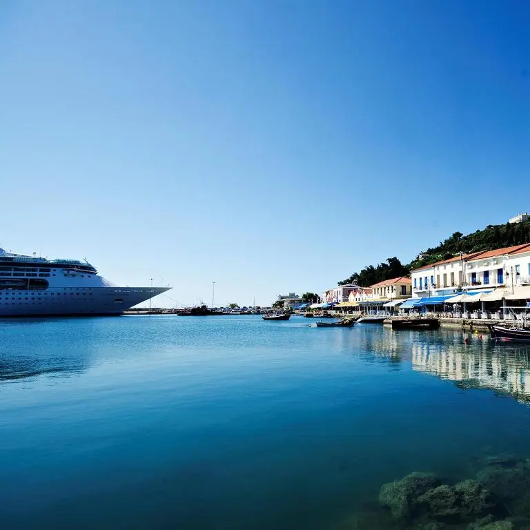 Beach & Waterfront