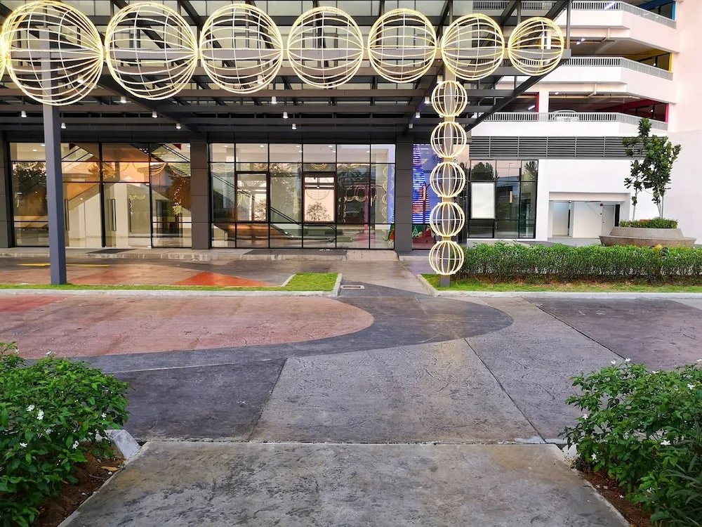 I-Soho by BeeStay, 6 Pax, Close to Central Mall