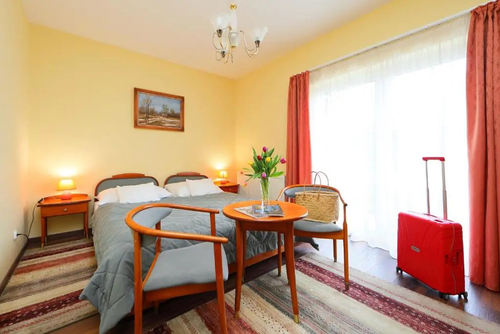 Standard Double room (full double bed)