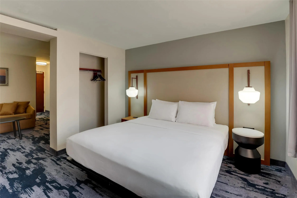 Отель Best Western Plus Las Colinas Inn & Suites в Ирвинге