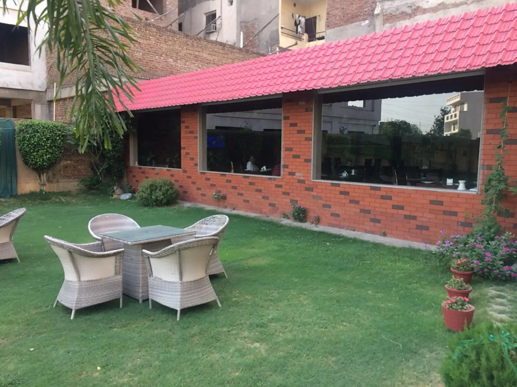 Hotel photo 11