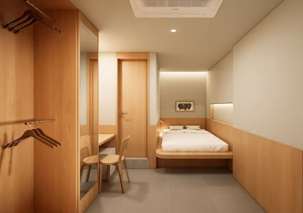 Hotel On You