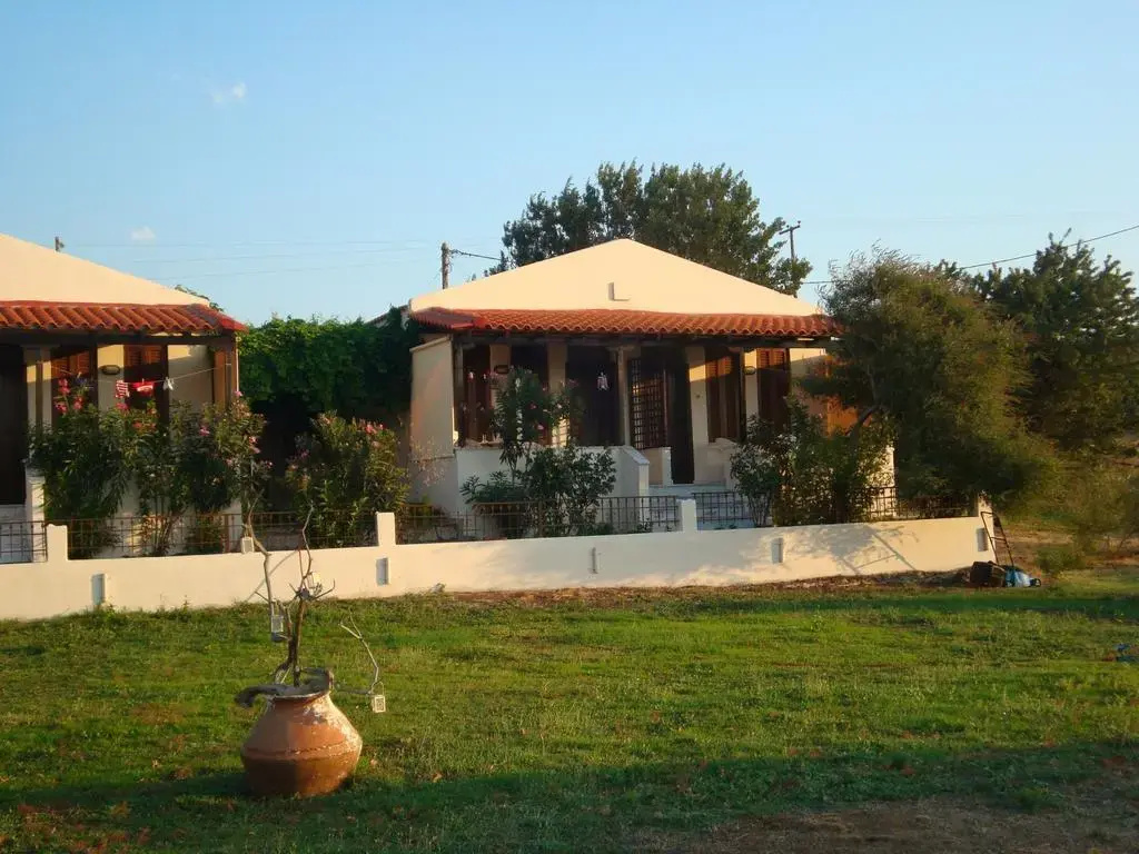 Athina Apartments