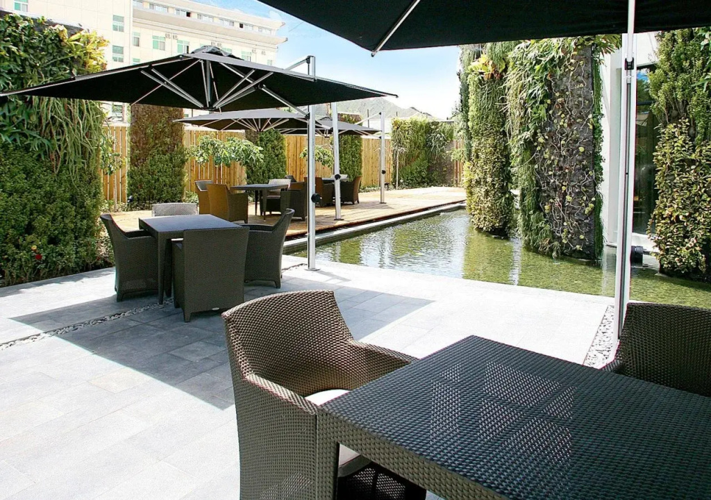 Balcony & Terrace