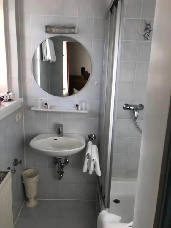 Hotel Roter Hahn - Bed & Breakfast - Général