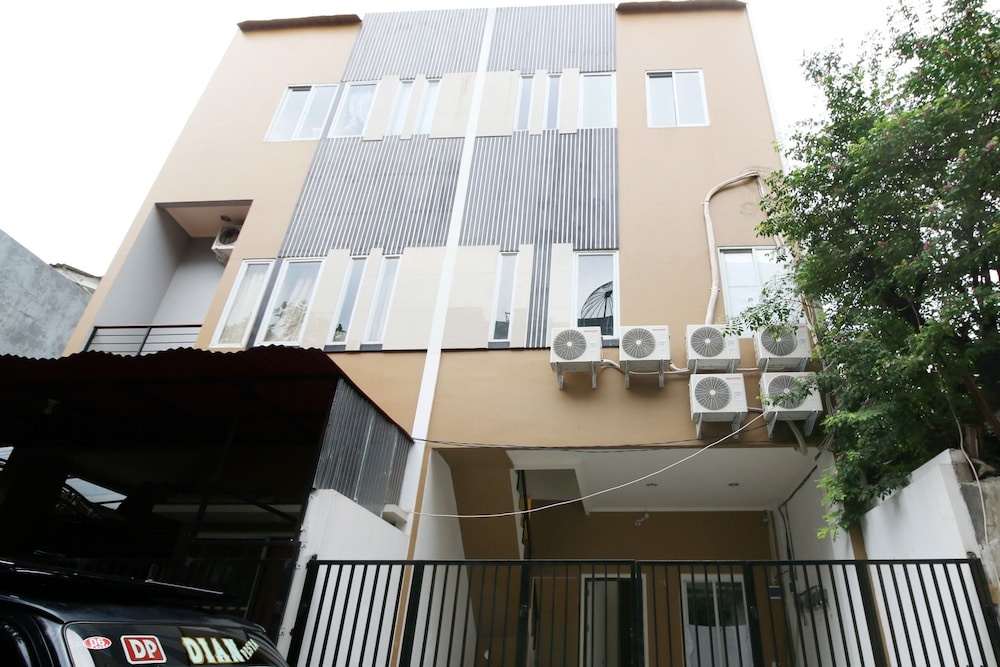 Airy Eco Syariah Tanjung Duren Utara Manggis Dua 2A Jakarta