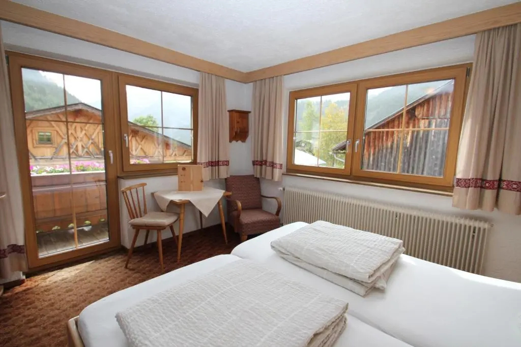 Standard Double room (full double bed)