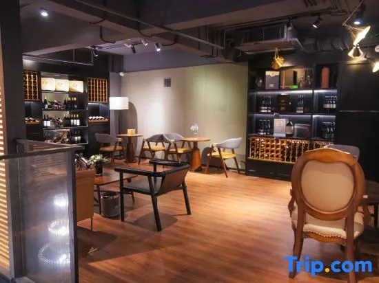 Food & Beverage