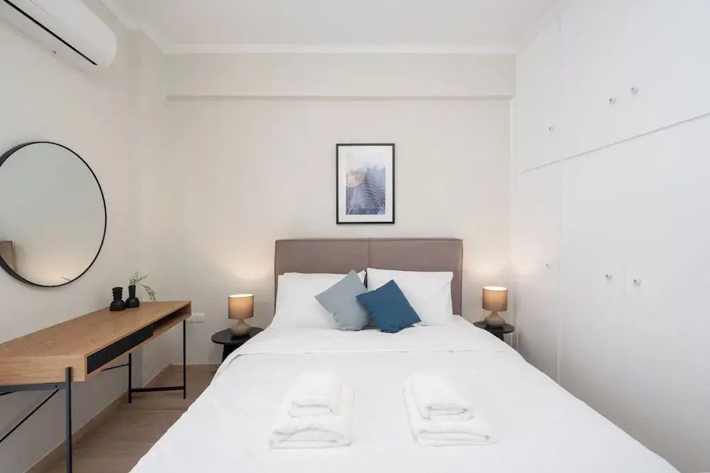 Classic Apartment in Piraeus, walk to Zeas Marina - фото 6