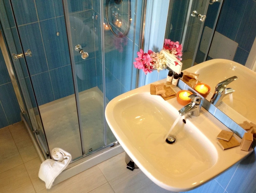 Superior Triple room with garden view