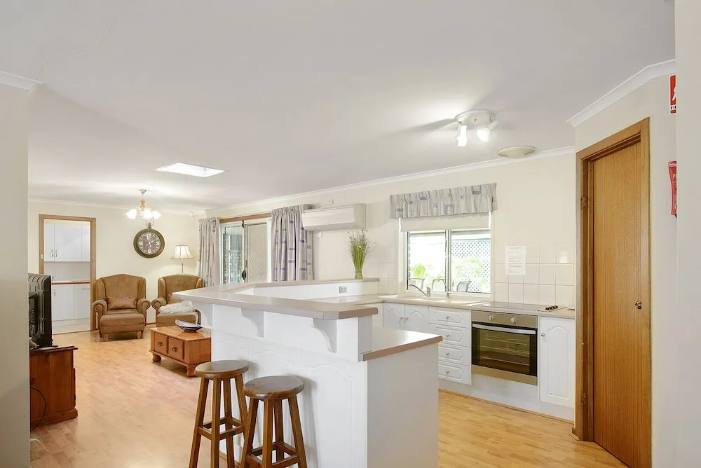 Quintuple Cottage