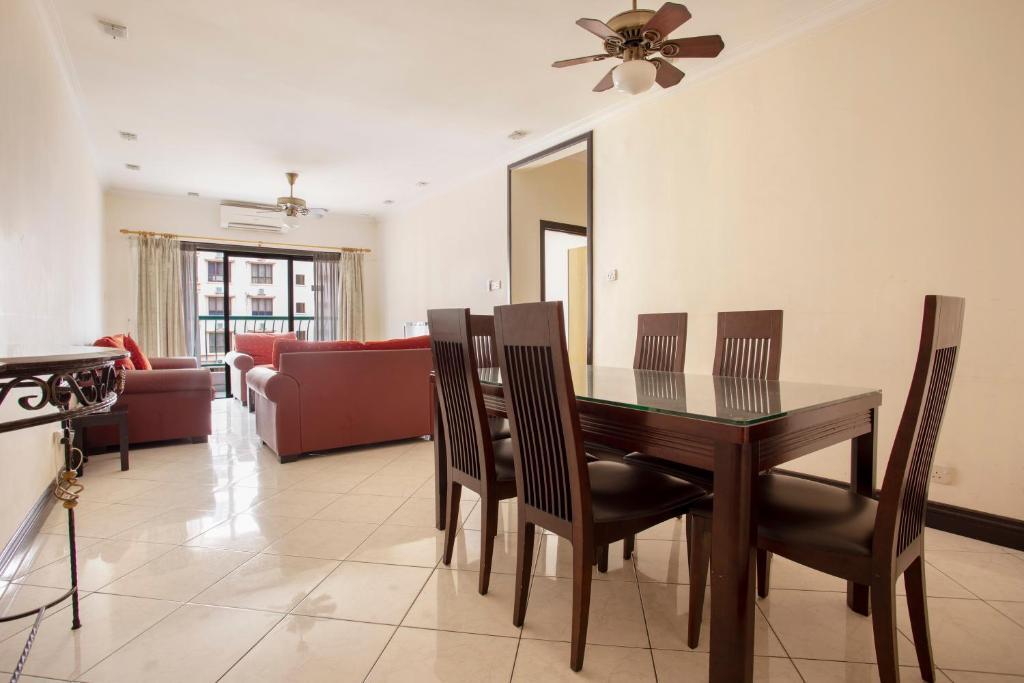 Marina Vacation Condos @ Marina Court Resort Condominium