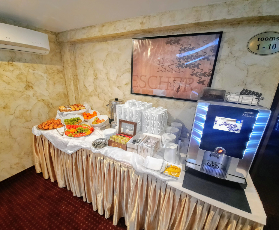 Hotel photo 12