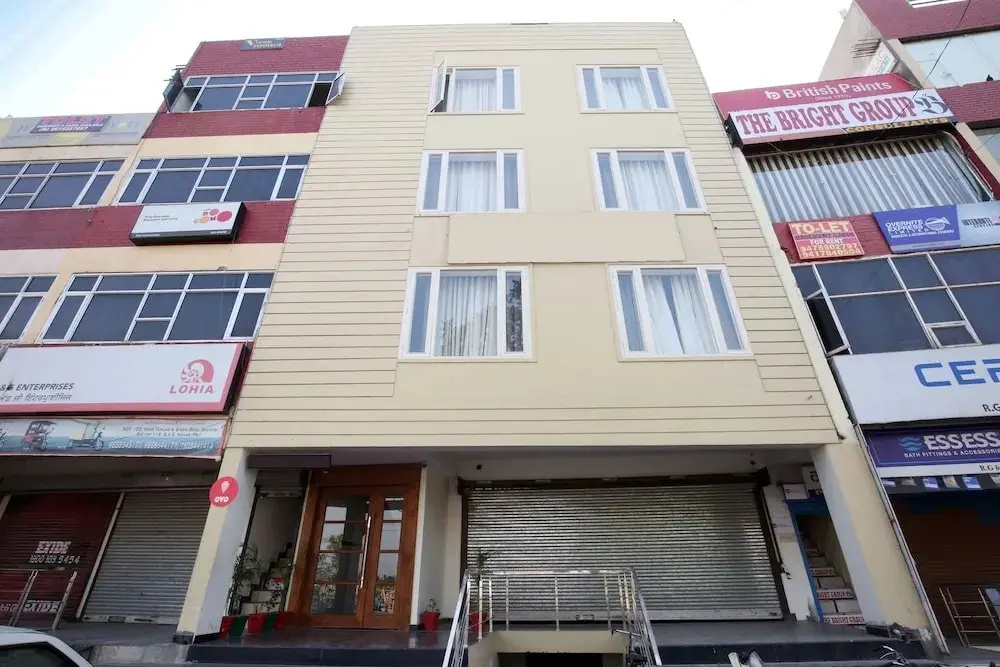 Hotel Joy by OYO Rooms