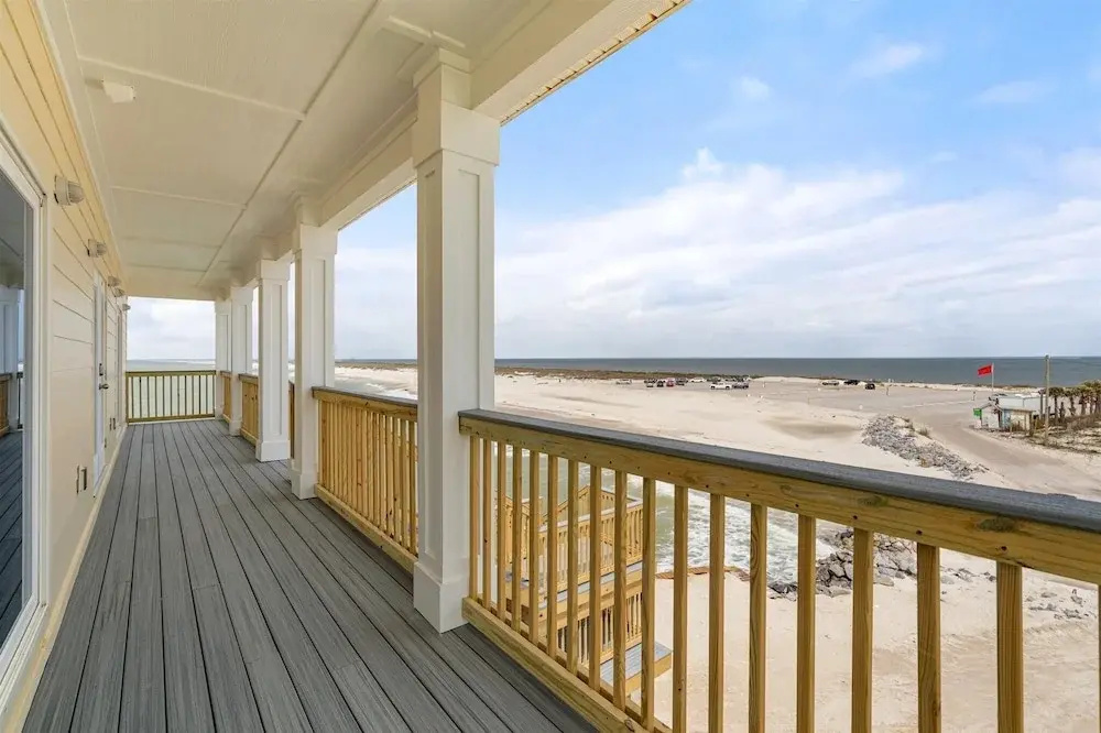 Shamrock Shores - Gulf Front West End Pet Friendly Property With Room For Everyone. 3 Master Suites! 6 Bedroom Home by RedAwning