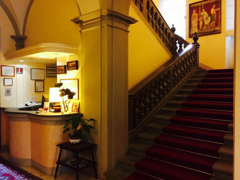 Hotel photo 12