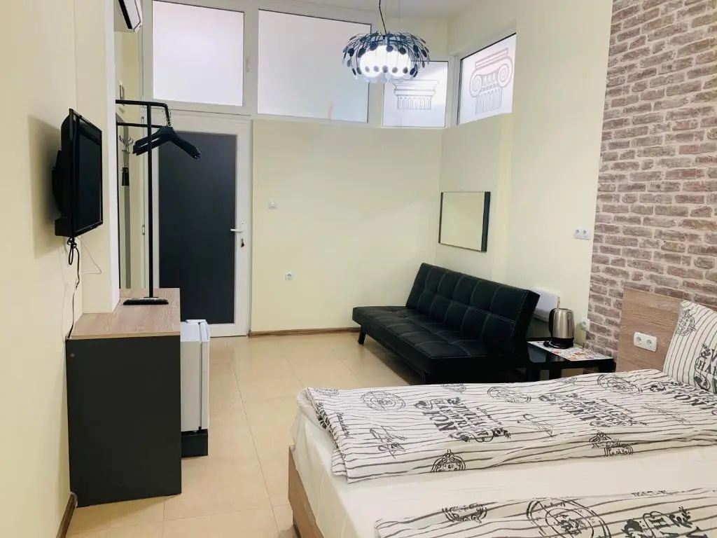 Economy room