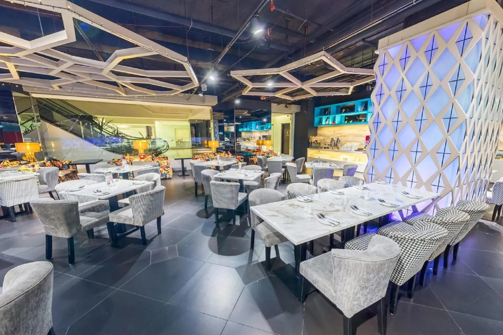 Food & Beverage