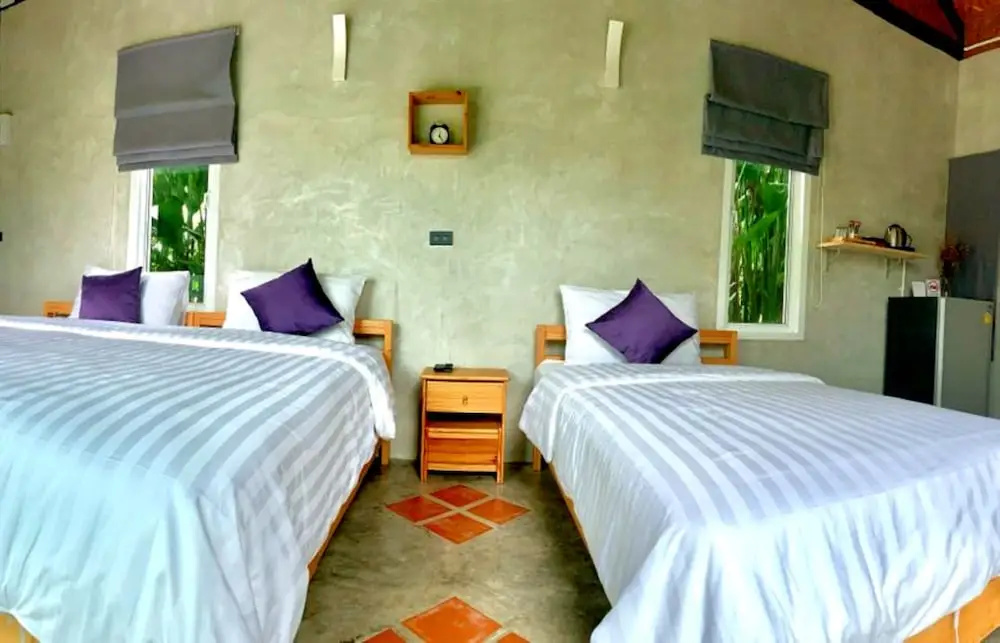 Standard Triple room with balcony
