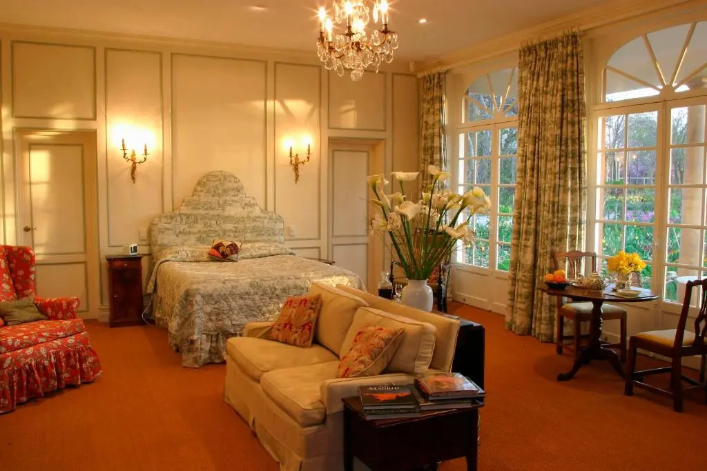 Suite with garden view