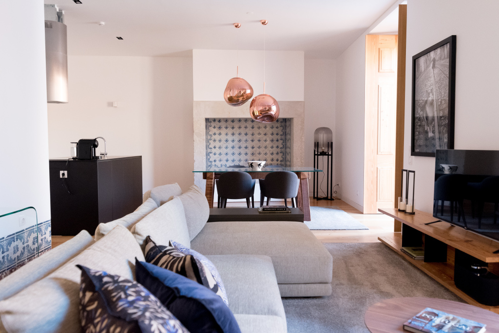 Flora Chiado Apartments by null