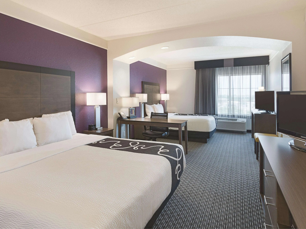 La Quinta Inn & Suites by Wyndham Arlington North 6 Flags Dr - Général