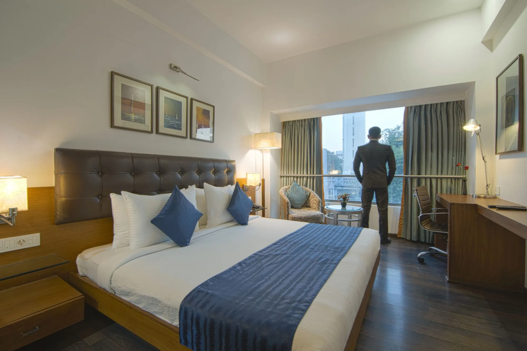 Riverview Hotel — 5