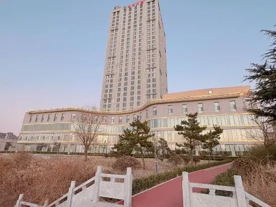 Yishui Longgang Hotel (Yishui River Bridge Scenic Spot)