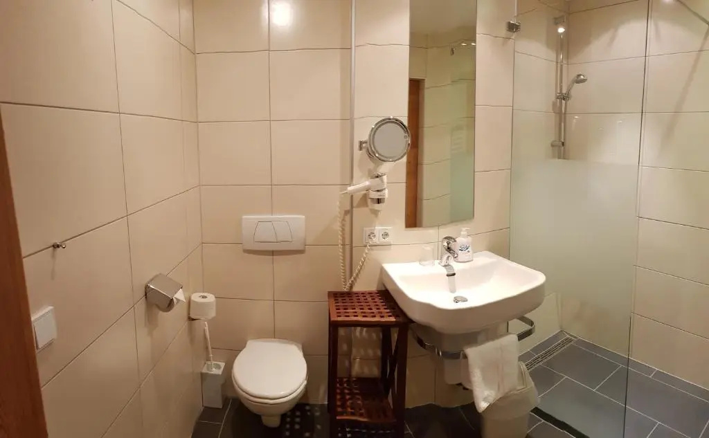 Hotel Gasthof Mitteregger - Chambres