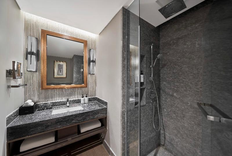 Intercontinental Phu Quoc Long Beach Resort