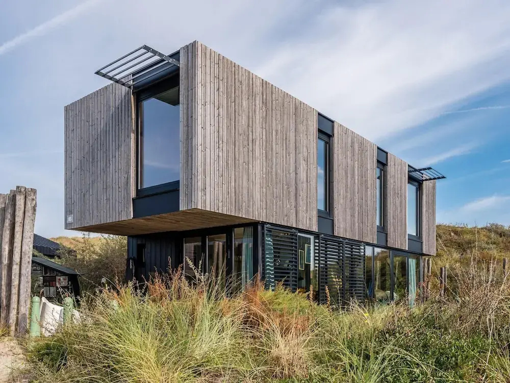 Modern Lodge With 2 Bathrooms, Near the Beach