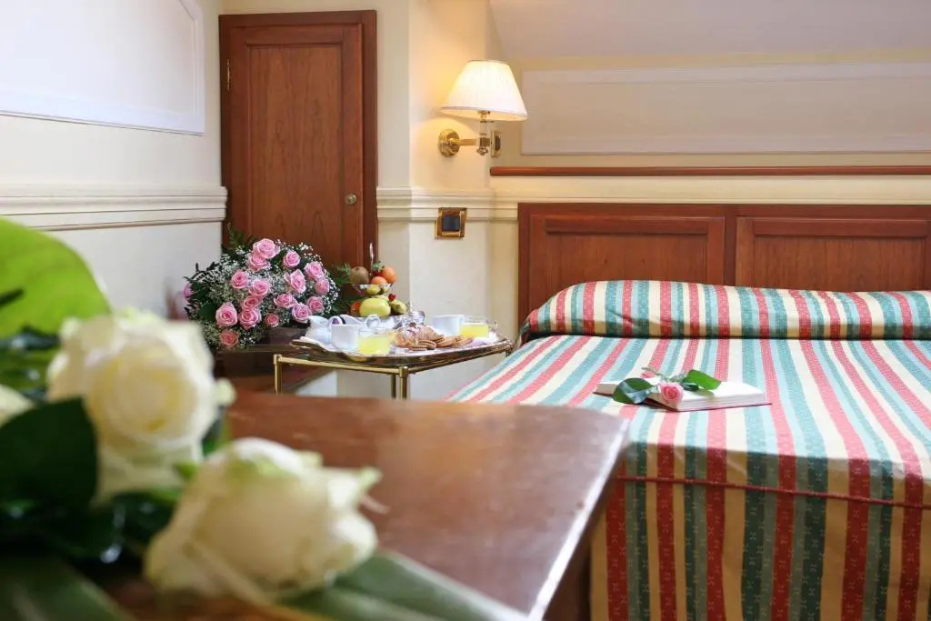 Classic Double room (full double bed)