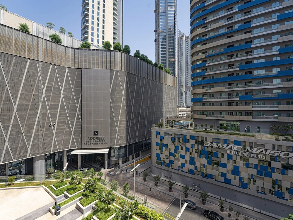 Luxe 2BR by Dubai Mall Gym/pool by Belvilla