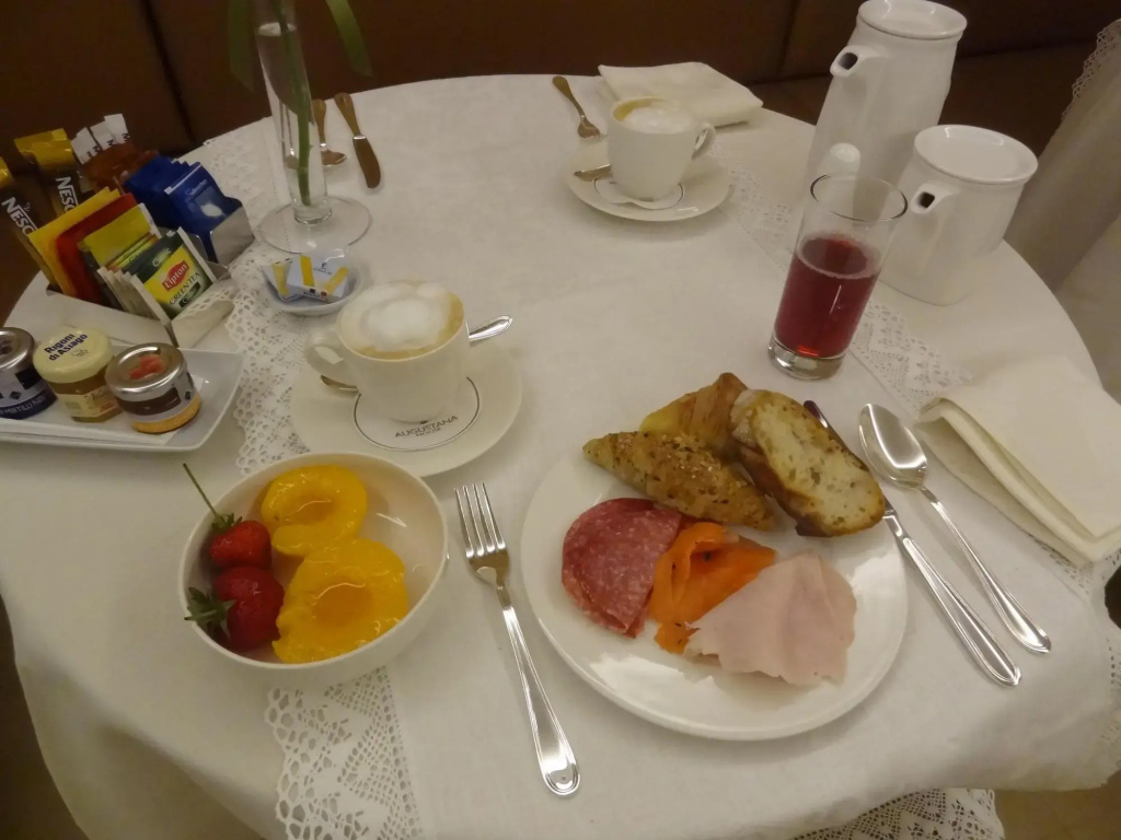 Hotel photo 10