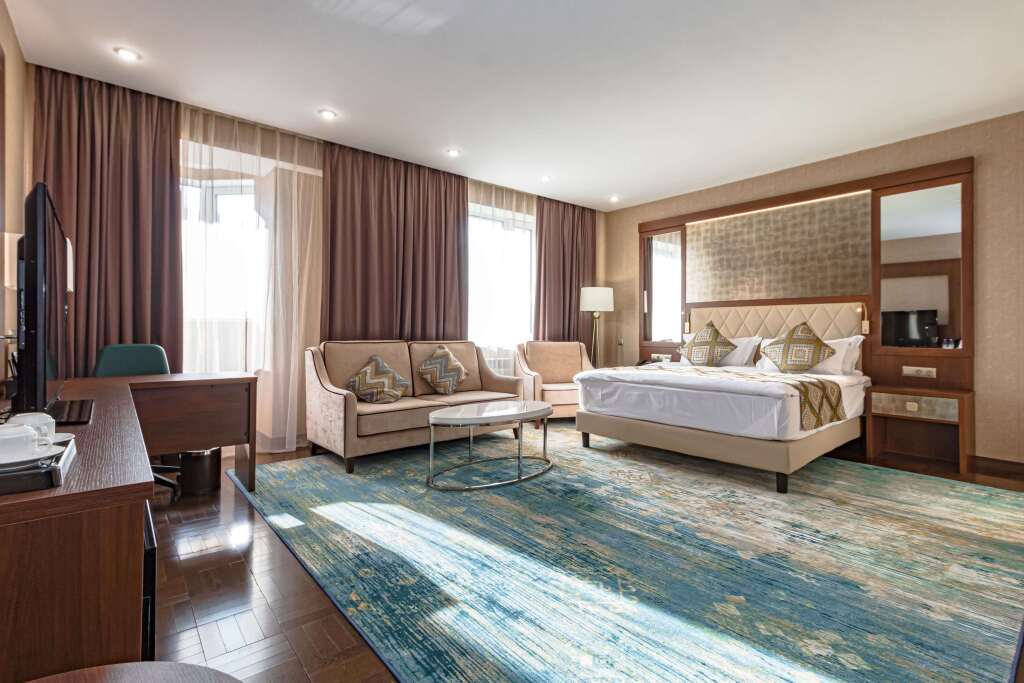 Двухместный полулюкс двуспальная кровать в Best Western Plus Astana