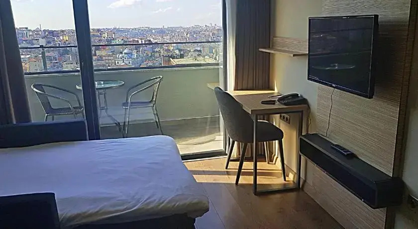 Balcony & Terrace