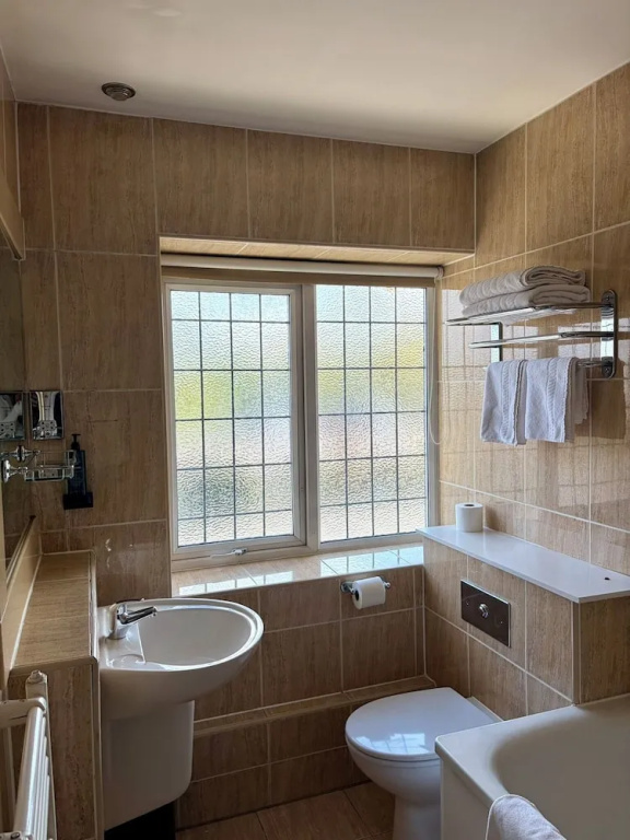 Executive Double room (full double bed)