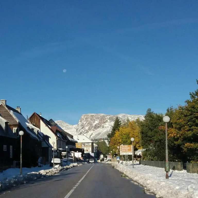 Summit Guest House