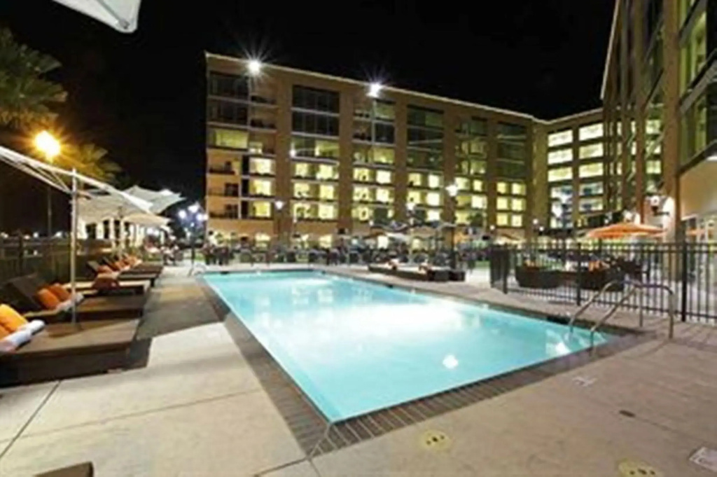 University Plaza Waterfront Hotel - фото 21