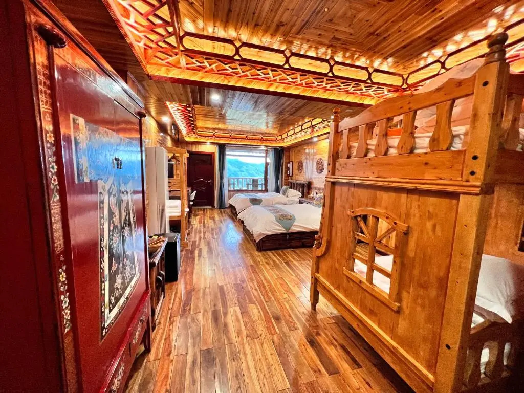 Standard Quadruple room with balcony