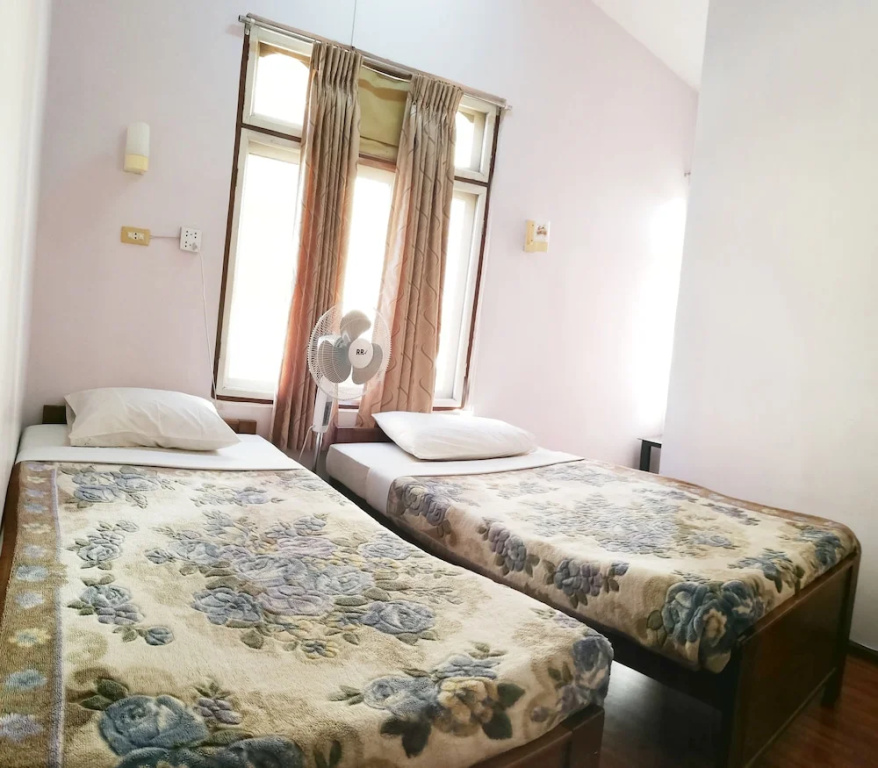 Economy room