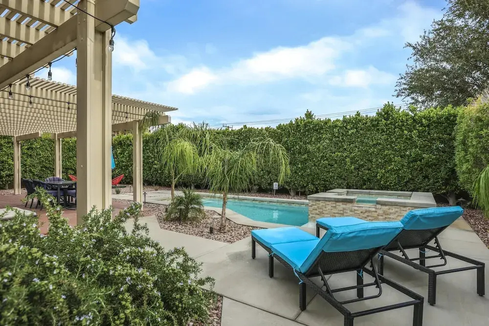 The Cozy Vibe w/ Pool & Spa