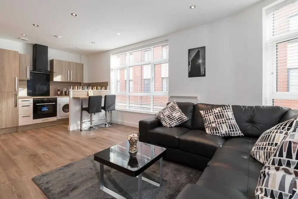 2 Bedrooms Apartment