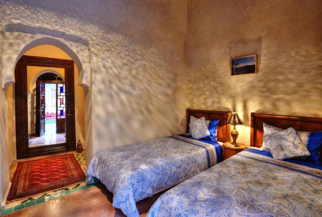 Deluxe Double room (full double bed)