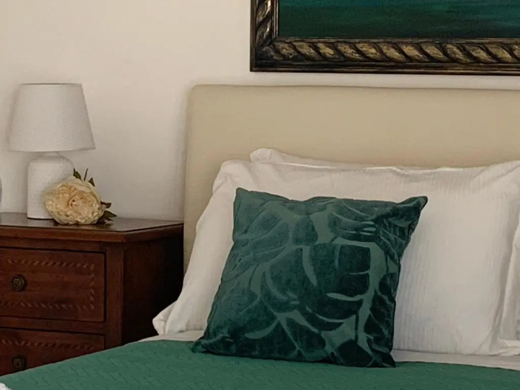 Deluxe Double room with sea view (full double bed)