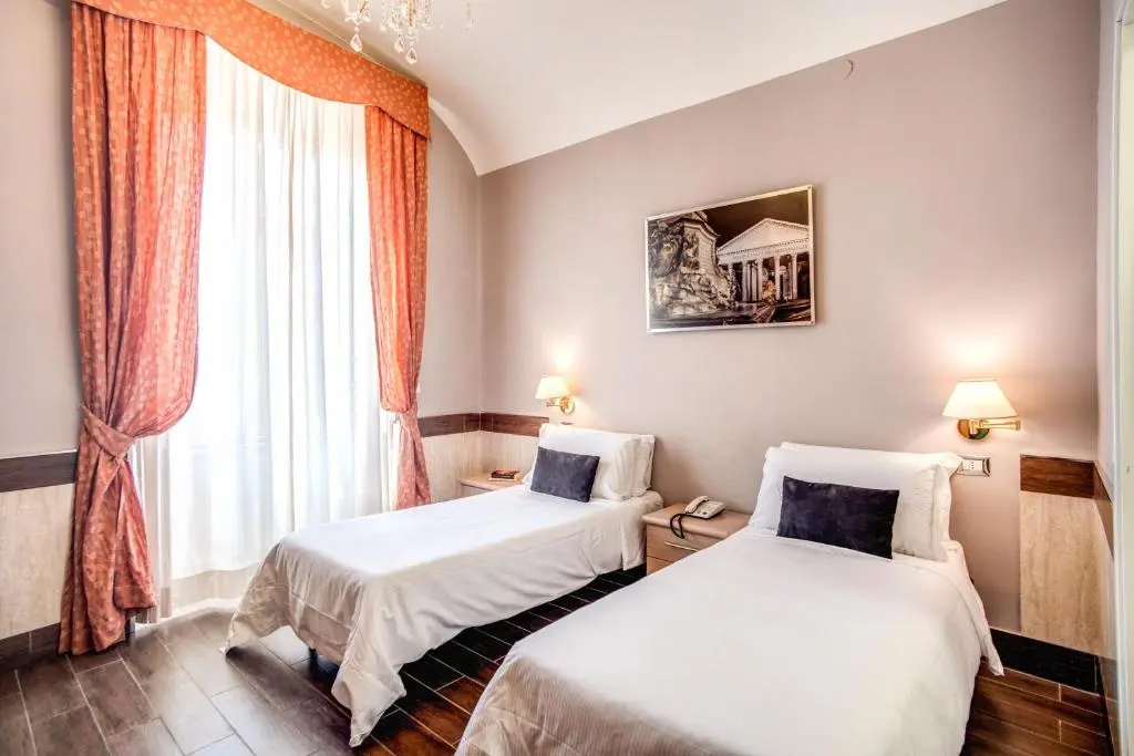Double room (twin beds)